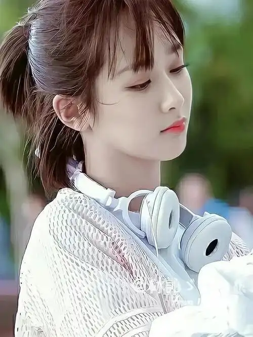 可爱又美丽的杨紫