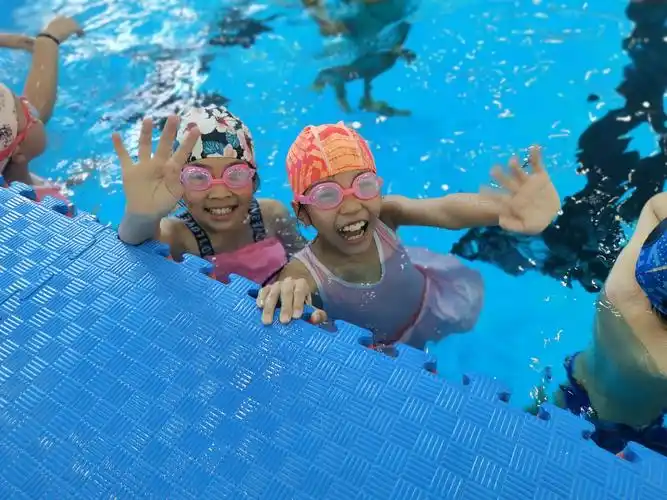 郑州市二七区先锋路小学游泳课开课啦-映象新闻-映象新闻-映象网