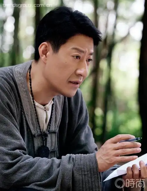 于震年初,电视剧《人世间》热播,反派洛士宾这个角色演得好.