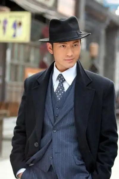 《新上海滩》持续火爆 武汉台黄金时段接档重播