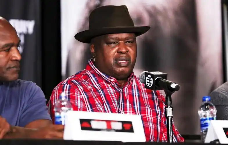 泰森老对手道格拉斯,斯平克斯,预测本周日富里vs维尔德大战!