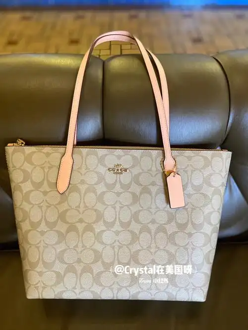 看看这款啦#coach新款  #托特包  #coach托特包  #coach  #蔻驰coach