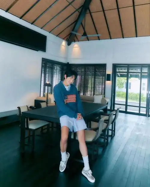 自律到7年不吃碳水,41岁的他居然长这样……|腹肌|李准基|自律_新浪