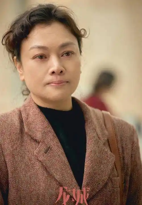 58岁史可晒与洋老公近照,结婚22年纪念,演艺生涯算得上梅开二度_老柯