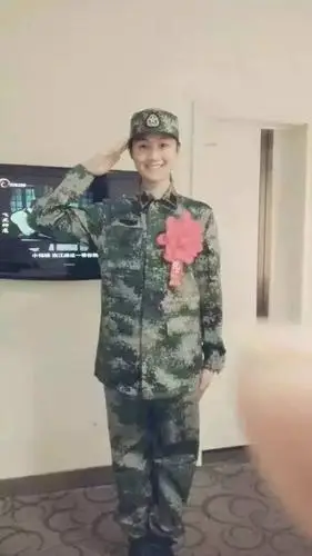 郭晗从小就对军营充满着无限向往.