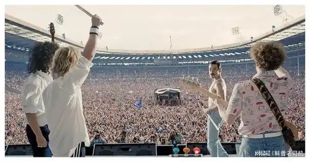 演唱了《72000名电视观众和19亿在伦敦温布利大球场举行,queen为live