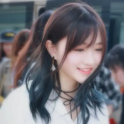 费沁源.by.许椰凉