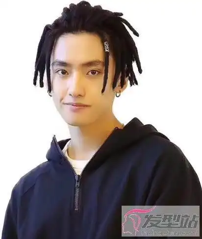 男生嘻哈风发型酷炫有型显个性魅力