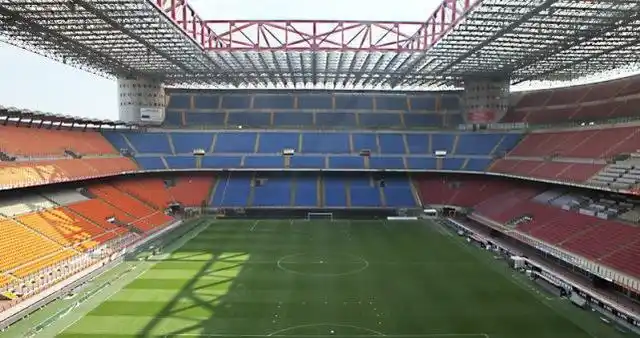 比赛地点:朱塞佩·梅阿查球场 国际米兰伤停:贝西诺,森西, 博洛尼亚