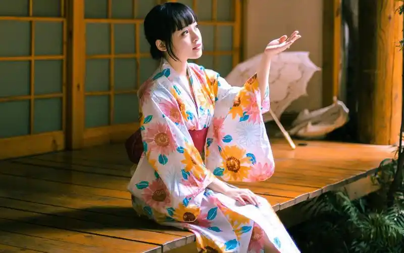 日本和服美少女图片电脑桌面壁纸