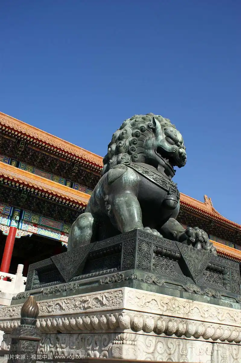 故宫青铜雄狮