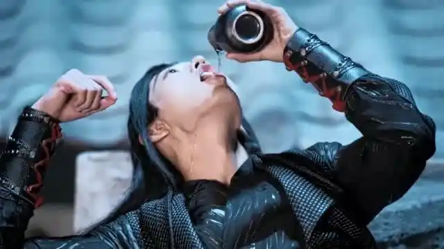 《陈情令》魏无羡借蓝湛房顶喝酒,真是畅快,就是硌得慌!