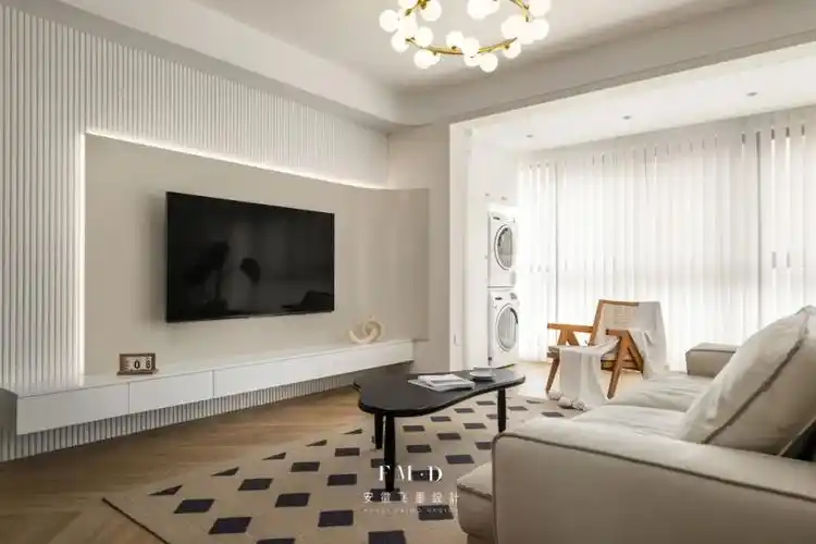 电视墙怎么设计最好看(电视墙如何设计简单又大方)  第2张