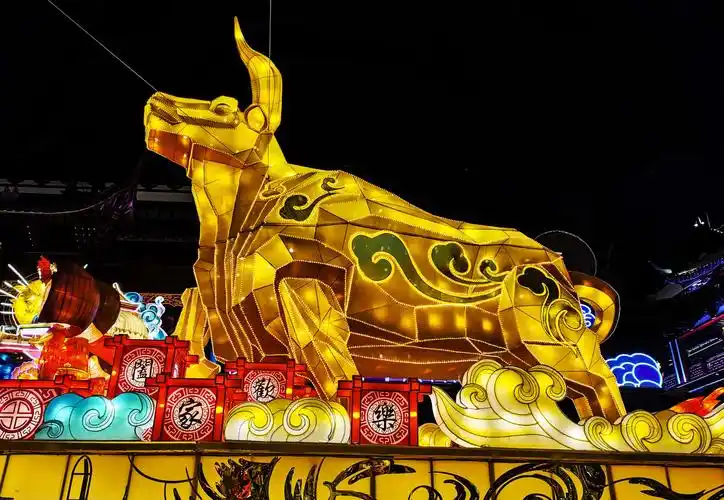 2021年豫园新春灯会如期而至,"牛转乾坤〃意义非凡.