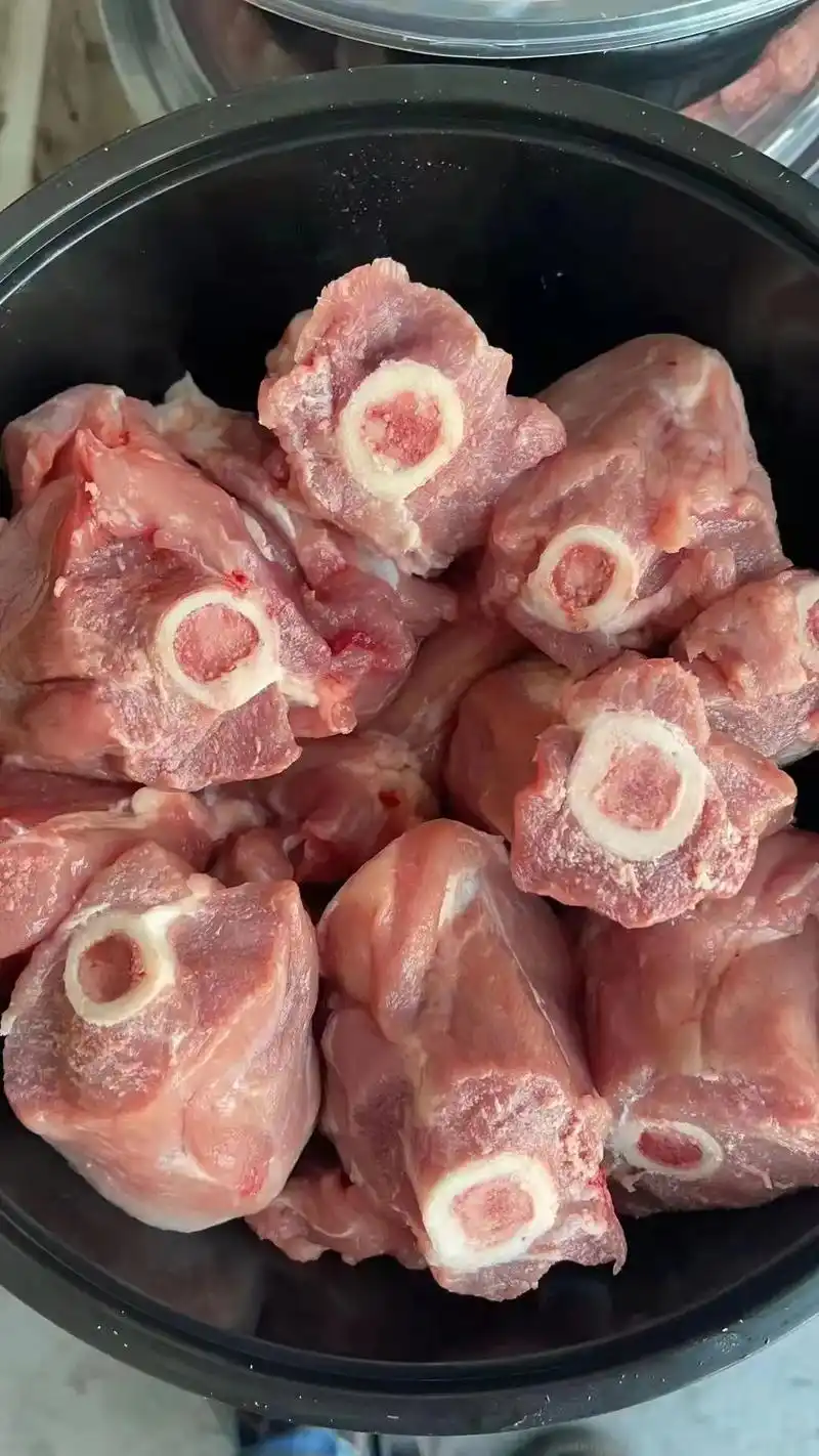 鲜猪棒骨(腿骨) [猪头][猪头][猪头]多肉猪棒骨[烟花] - 抖音