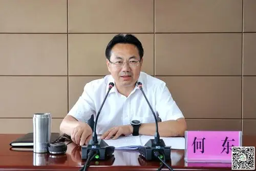 宣讲中,何东系统讲解了省第十三次党代会报告内容,精