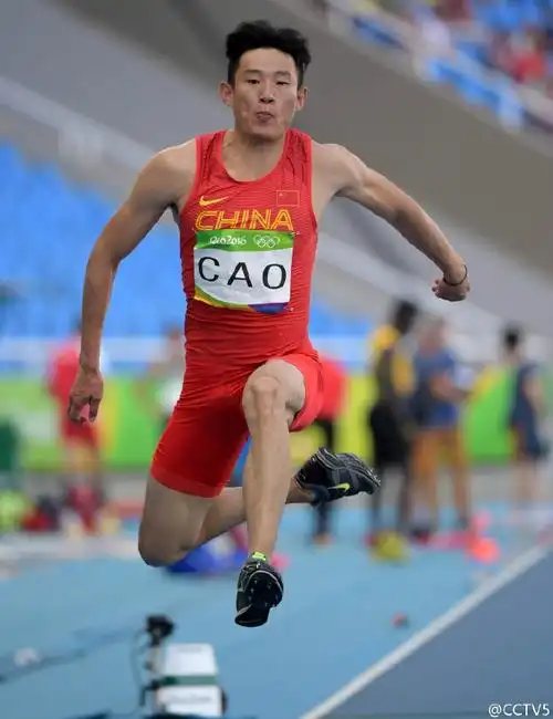 中国三将晋级男子三级跳远决赛