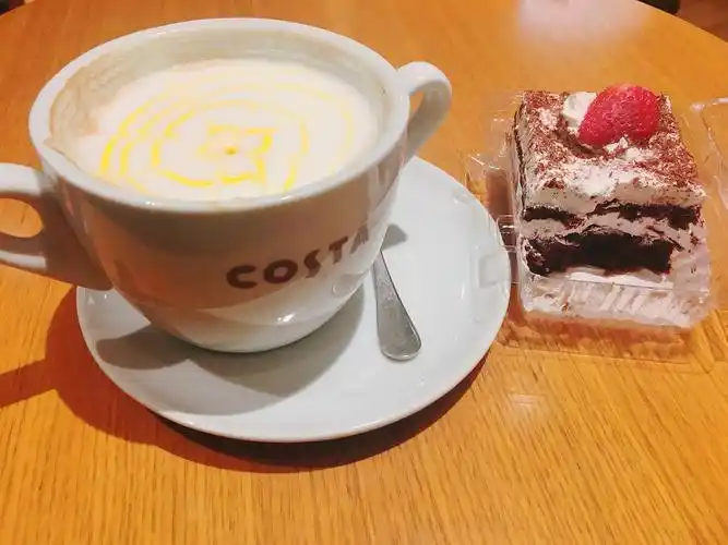 costa的咖啡大杯真的是星巴克的超大杯都要多吧,tm我居然有喝不完的