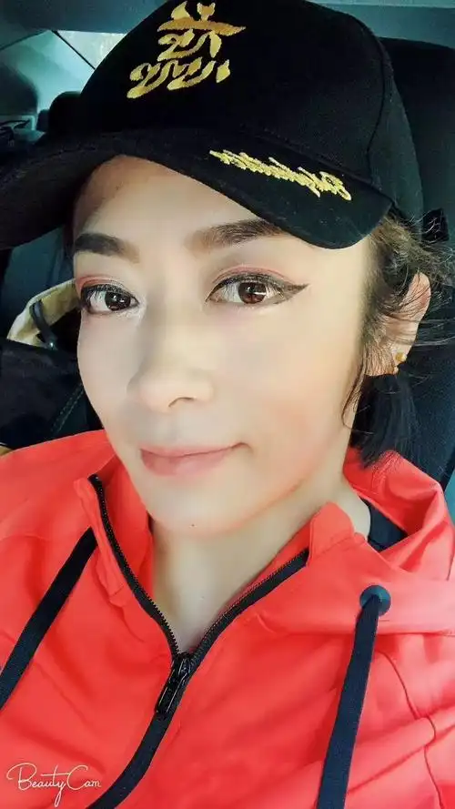 中国健美力量女子形体孙蕊绽放世界健身健美锦标赛赛场