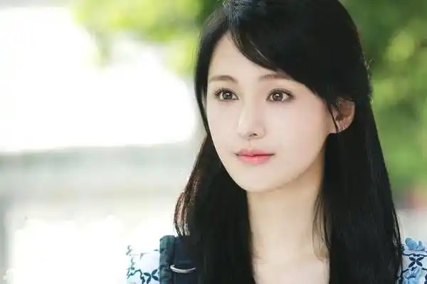 新瓜不断,在杨幂刘恺威事件之后,郑爽张恒也出新情况