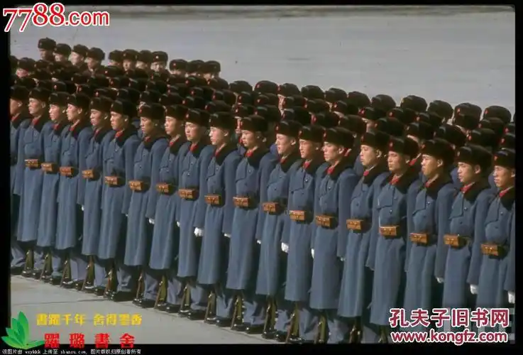 65式海军军官礼服蓝色呢子大衣,1974年海军东海舰队256舰配发,品相好