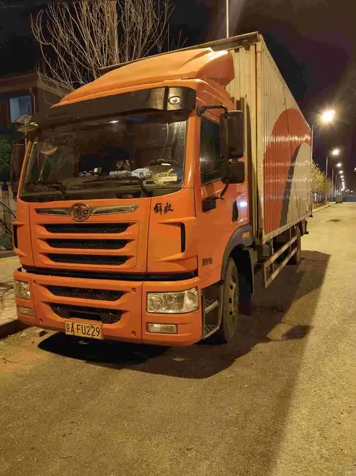 找天津6-8米厢式货车载重6-10吨的大货车拉货_天津厢式货车出租-物通
