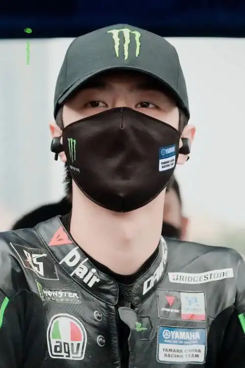 85号车手王一博