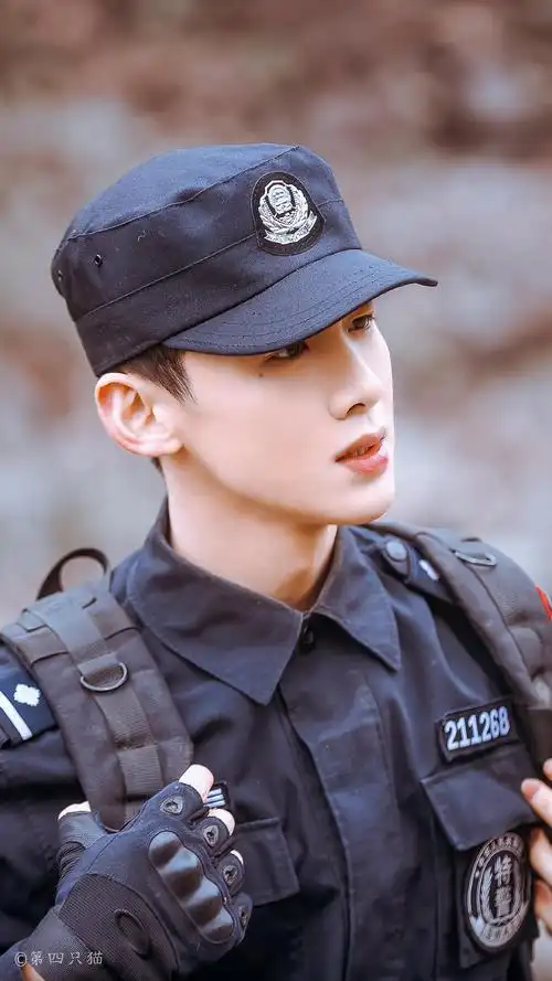 警官杀我白敬亭帅疯了