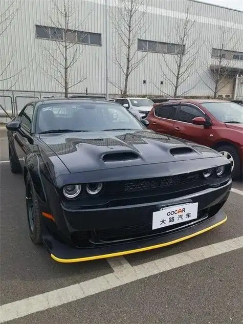 道奇挑战者宽体红眼地狱猫62t性能车