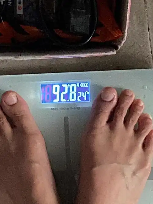 7215目标体重: 85斤7215今日晨重: 92.