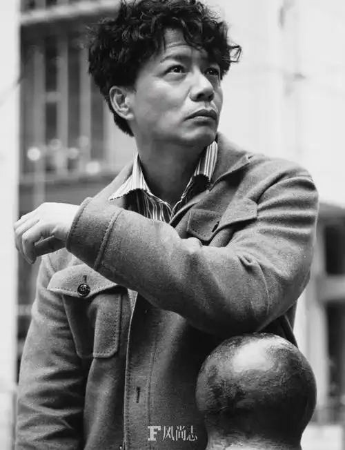 段奕宏光影中的千面人生##风尚志十一月刊封面