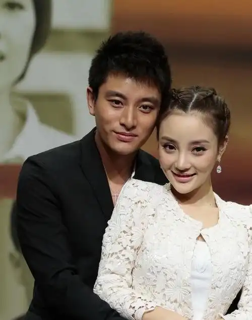 李小璐,就此走上了一条不归路|李晨|韩庚|任泉|贾乃亮|蒲巴甲|薛之谦