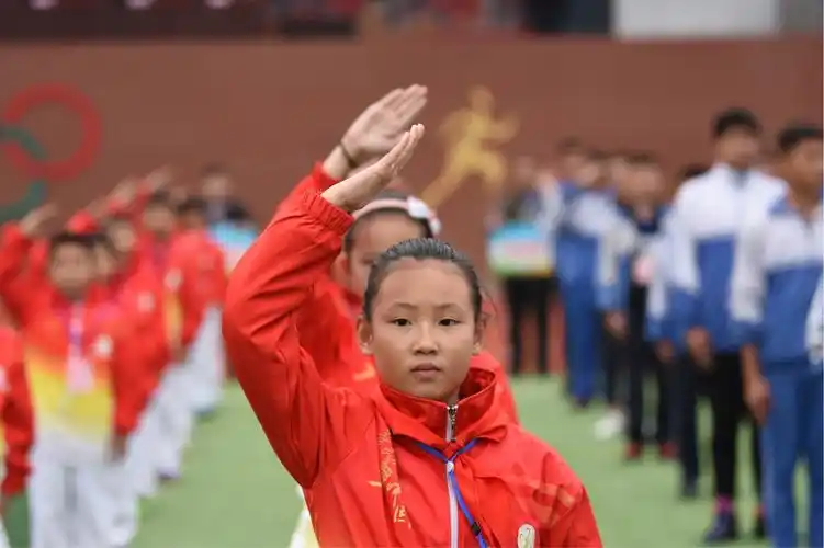 2017年济宁市任城区第三届"区长杯"中小学生校园足球联赛