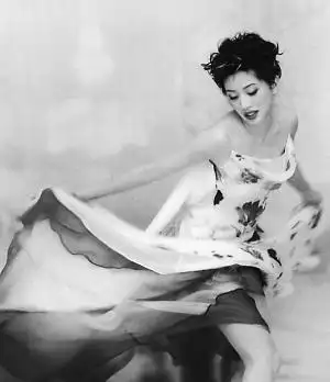 『普通』主题: 梅艳芳遗物被拍卖 总拍价逾500万(图)