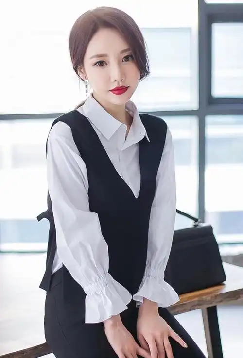 穿职业装的美女才是有味道的