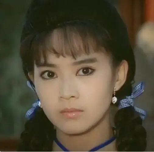 琼女郎俞小凡遭丈夫2次背叛不离婚被诈骗800万太惨了