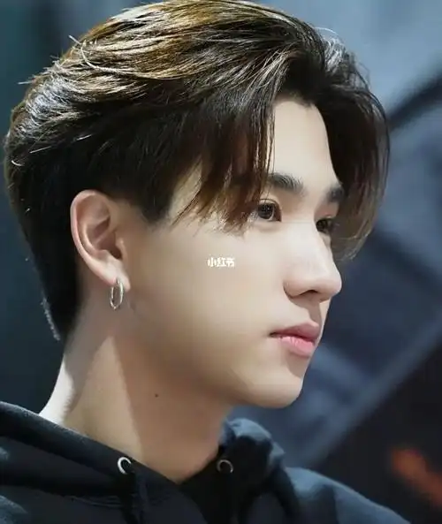 潮男都在染的显白发色冷棕色谁染谁好看