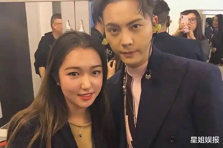 恋爱了?王源被曝翘课陪女友过感恩节,女方家境优越还上过跑男