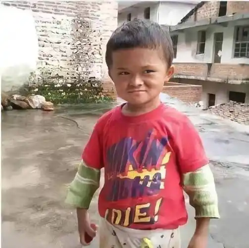 2015年江西7岁男孩范小勤因酷似马云爆红如今怎样了