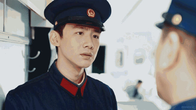 白敬亭南来北往再演警察##白敬亭都演叔叔了##白敬亭包场南来北