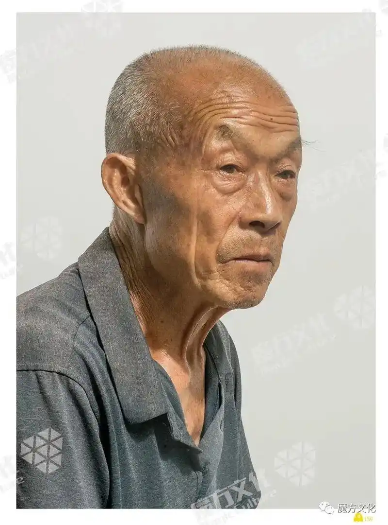 《时代先锋素描头像照片》#素描头像 #素描#素描人物 #素描 - 抖音