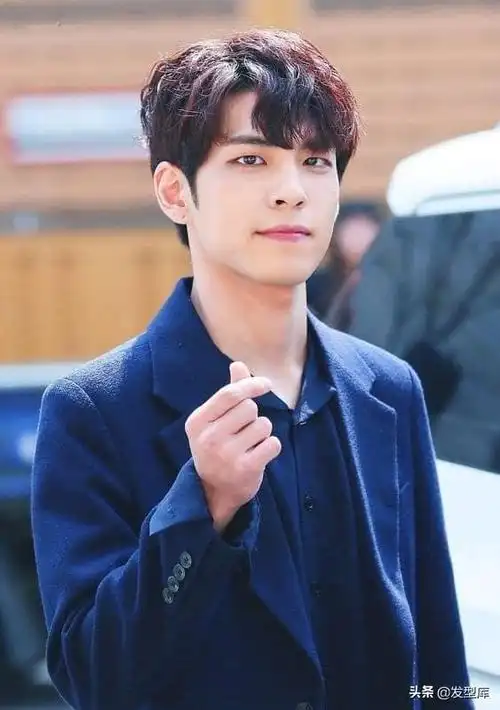 2021年值得一试(2021流行短发发型图片男) - 冷求网