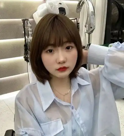 最流行的初恋头发型 清新减龄短发显气质_女生短发 - 美发站