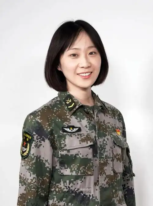 网友:不一样的美,限制了想象|入伍|部队|女兵_新浪新闻