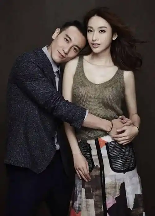 无戏可拍的演员做起主播,有人赚翻,有人只会喊"大哥,求打赏"_舒畅_朱