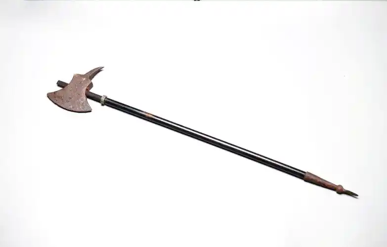 八一建军节特别策划:探访襄阳市博物馆的古代兵器收藏