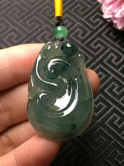 油青种红色翡翠挂件价格_图片大全_怎么样-九玉网