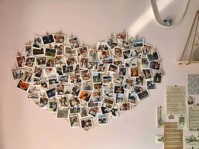 20拥有一块心形照片墙