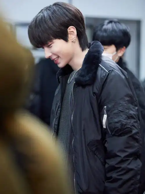 韩国演员黄寅烨