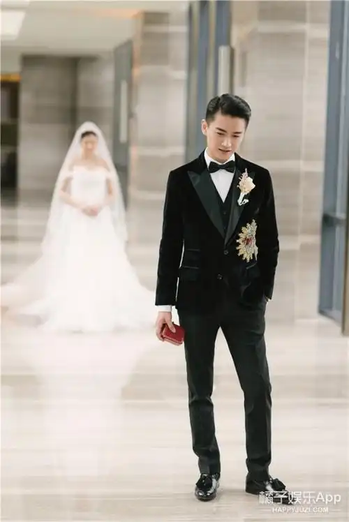 直播双陈婚礼晚宴结束啦祝陈晓陈妍希牵着手一直走下去